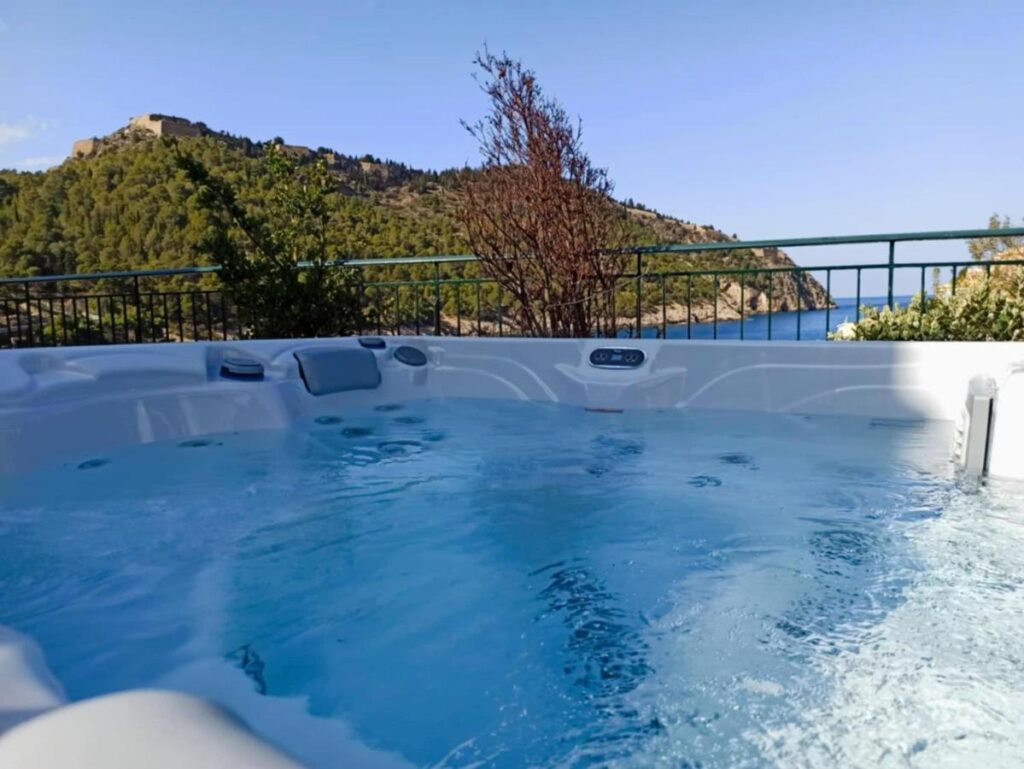 Hot tub