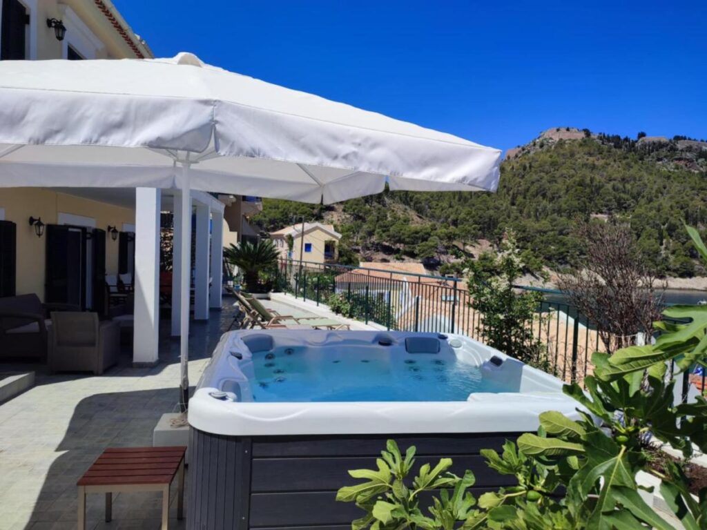 Hot tub on the terrace